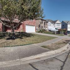 Best-In-Class-Driveway-Washing-Performed-In-Schertz-TX 4