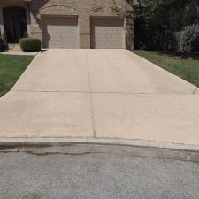 Top-Quality-Driveway-Washing-In-Helotes-TX 1