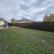 Top-Quality-Fence-Cleaning-Staining-In-Helotes-Texas 1