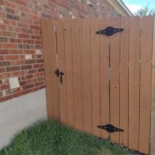 Top-Quality-Fence-Cleaning-Staining-In-San-Antonio-TX 1